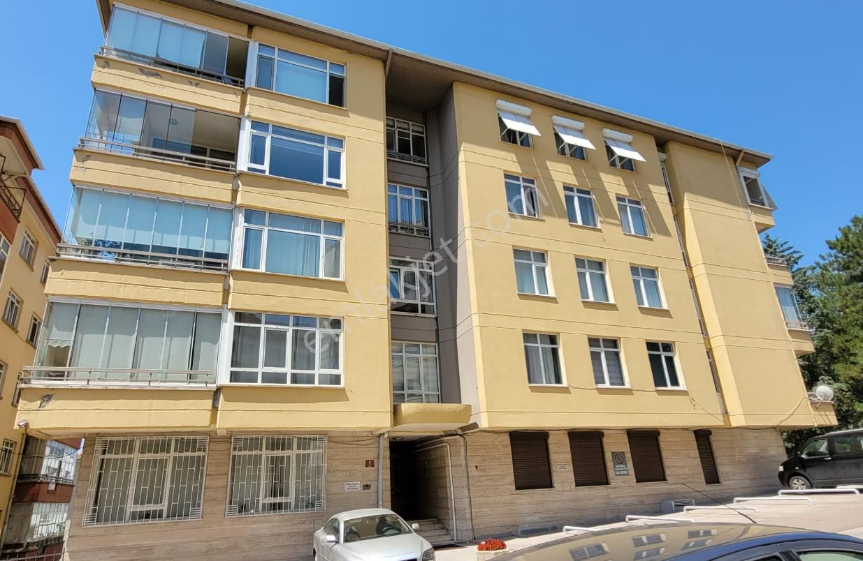 Çankaya Çankaya Satılık Daire  ÇANKAYA AND SOKAKTA SATILIK 4+1 DAİRE