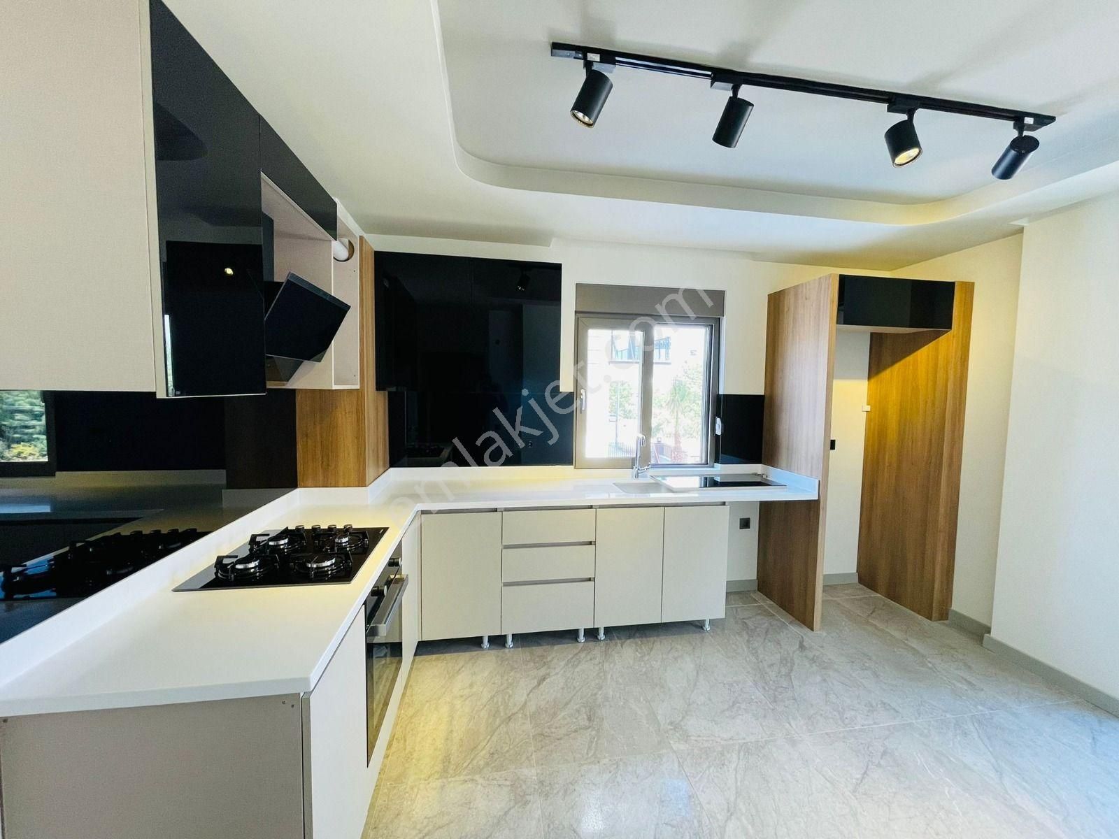 Kepez Aydoğmuş Satılık Daire  HAVUZLU & OTOPARKLI 🏠 3+1 140m2 EBEVEYN BANYOLU - GİYİNME ODALI LÜKS DAİRE 