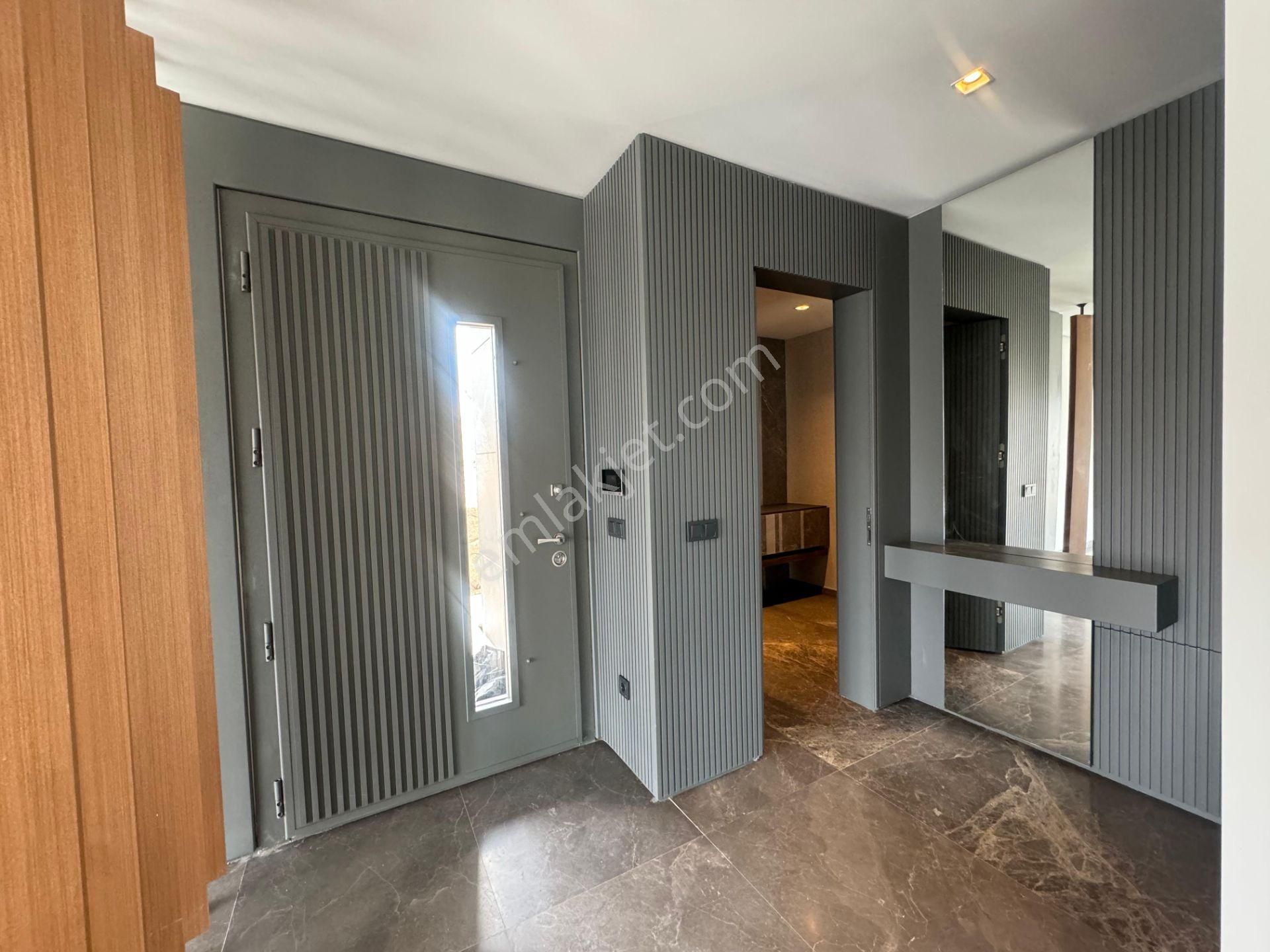 Gümüşlük'te 5+1 Mustakil Tripleks Havuzlu Villa - Görsel 13