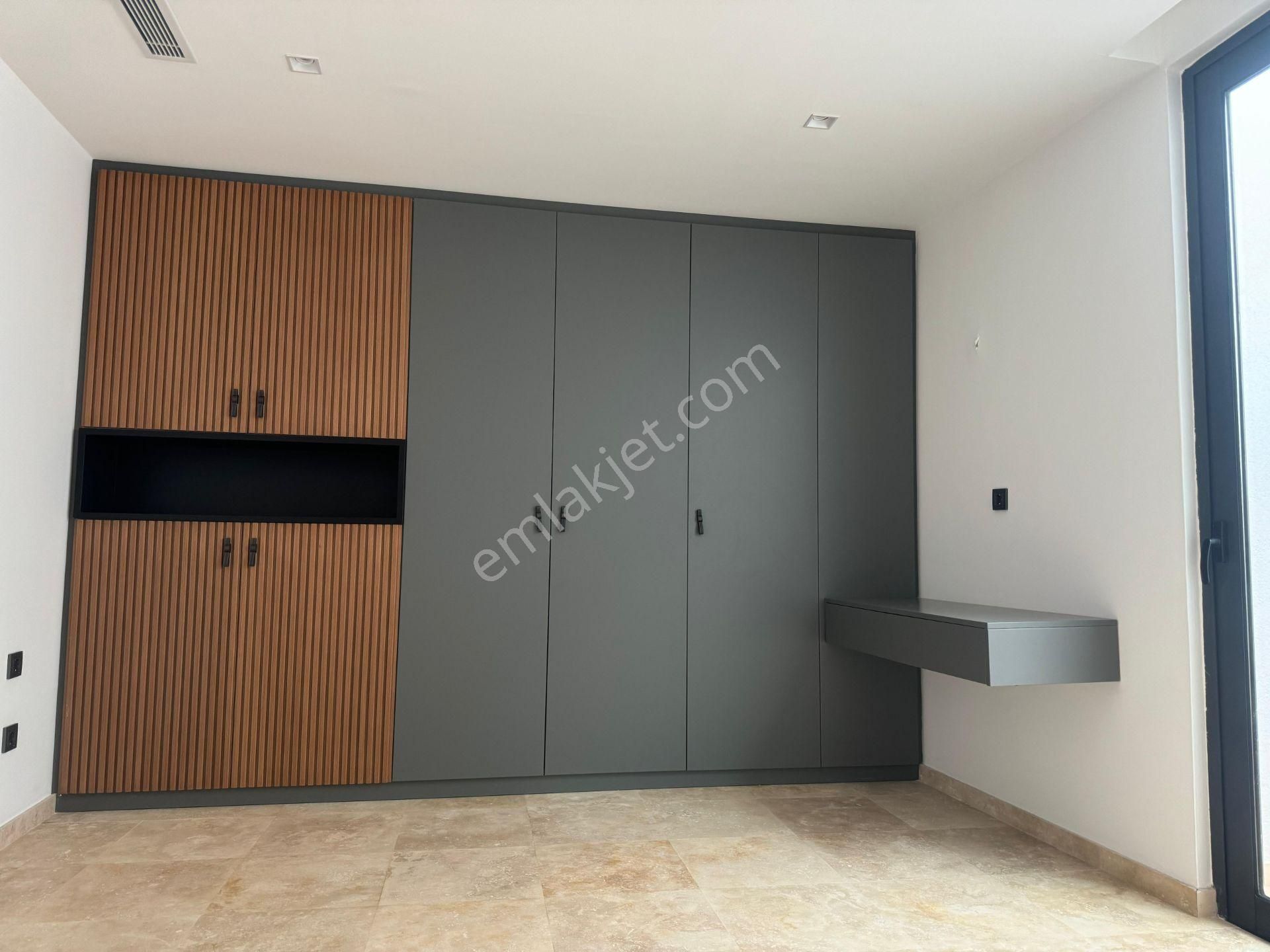 Gümüşlük'te 5+1 Mustakil Tripleks Havuzlu Villa - Görsel 23