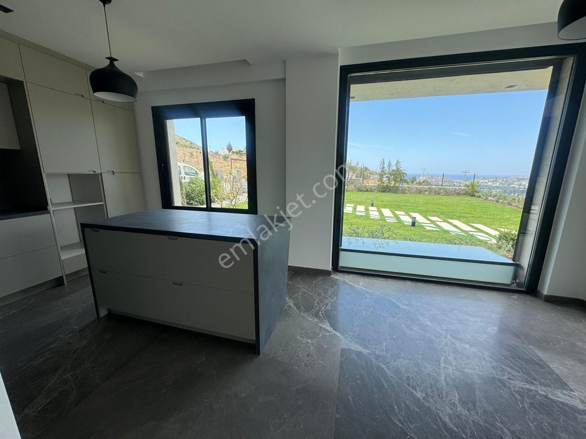 Gümüşlük'te 5+1 Mustakil Tripleks Havuzlu Villa - Görsel 10