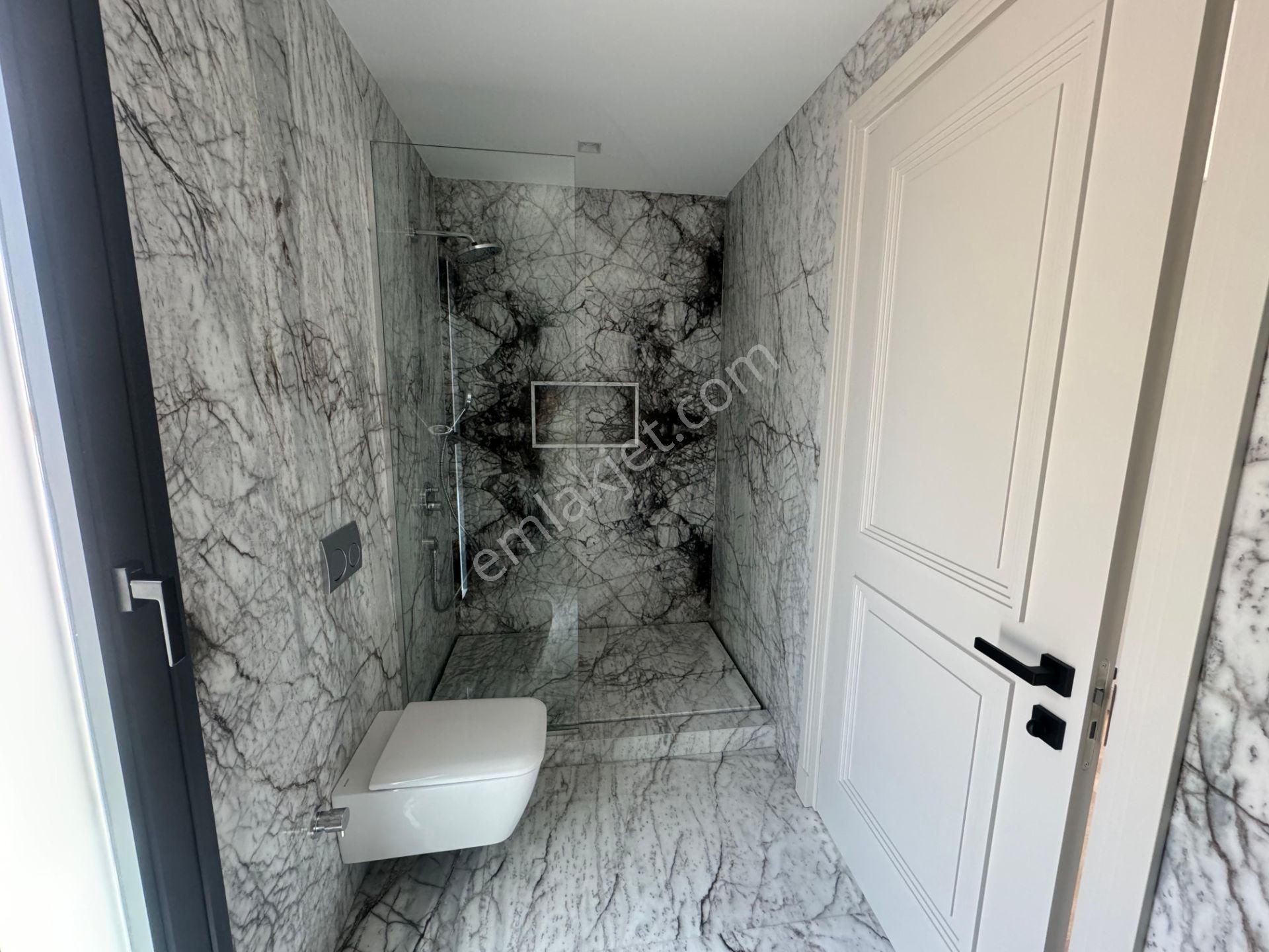 Gümüşlük'te 5+1 Mustakil Tripleks Havuzlu Villa - Görsel 31