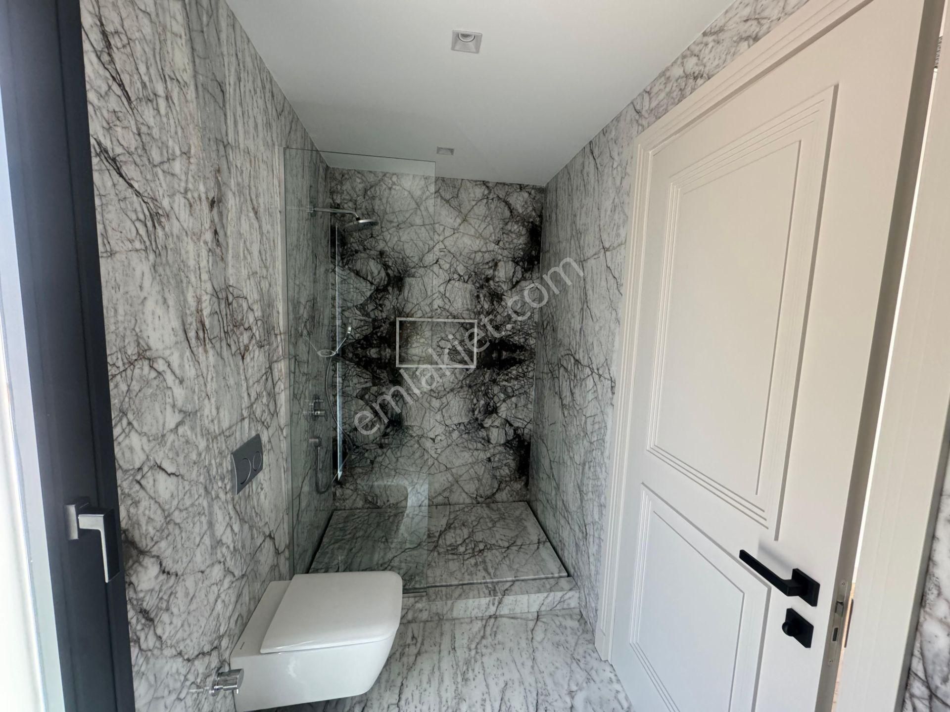 Gümüşlük'te 5+1 Mustakil Tripleks Havuzlu Villa - Görsel 33