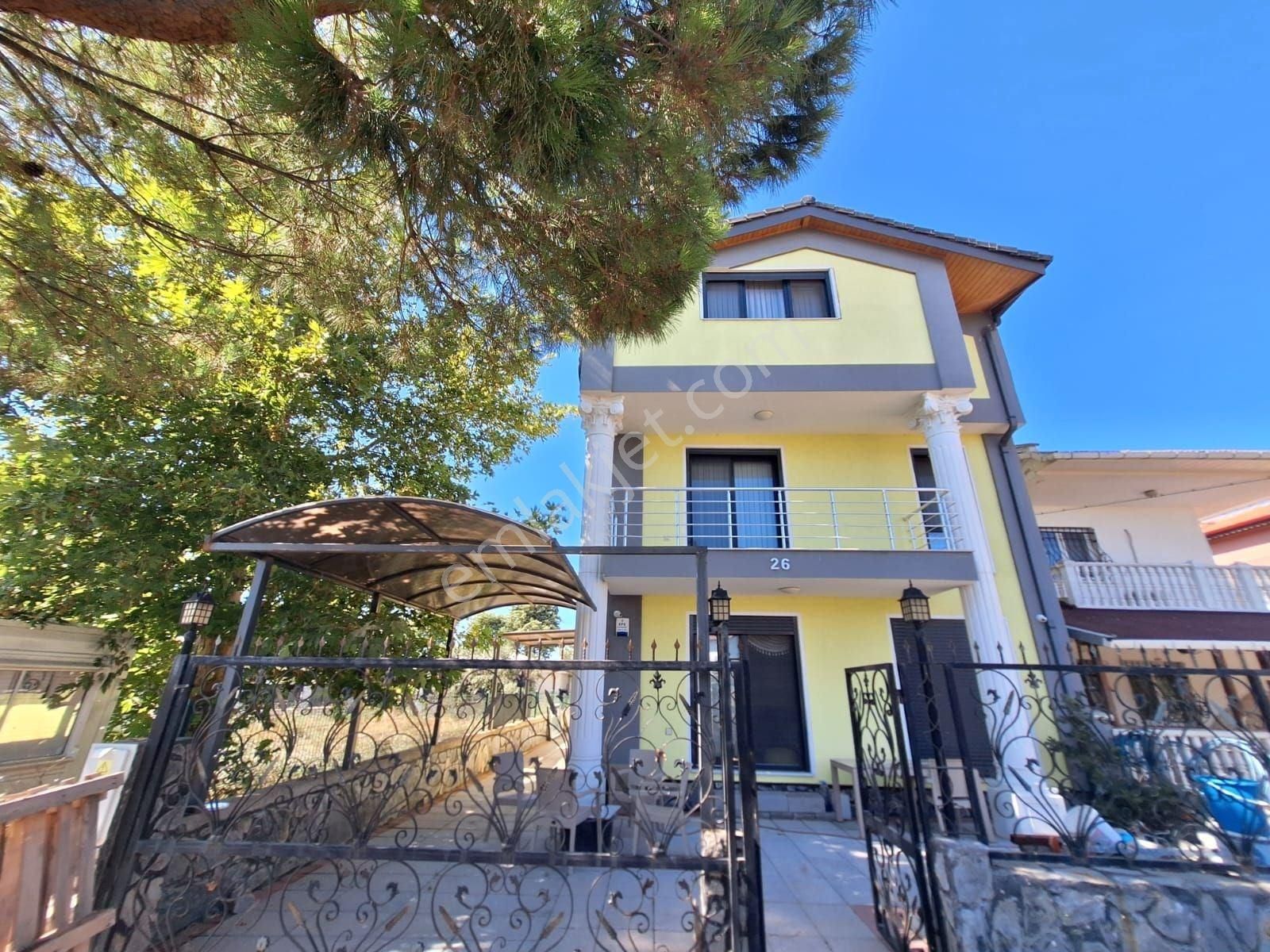 Urla Torasan Satılık Villa urla torasan deniz manzaralı satılık 4+2 villa