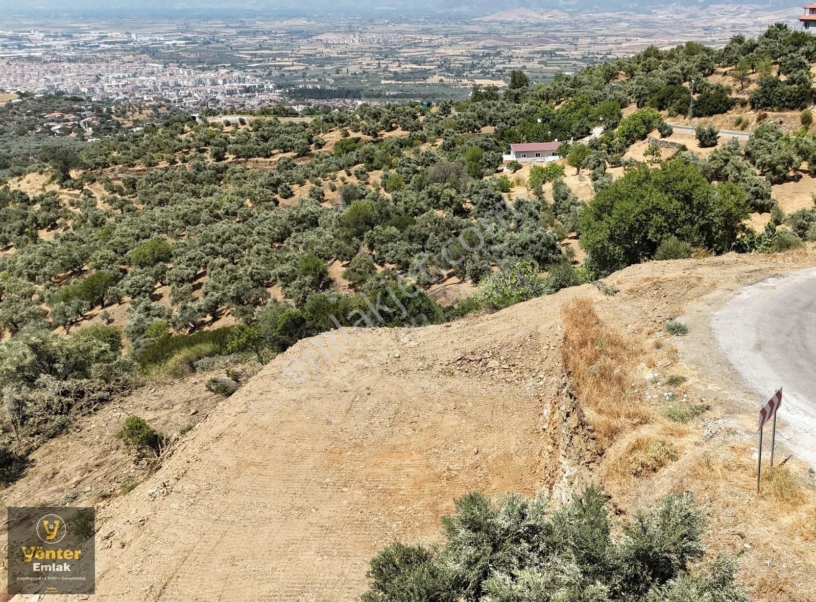 Tire Cambazlı Satılık Tarla YÖNTER EMLAKTAN TİRE MANZARALI MERKEZE 3 KM MESAFELİ