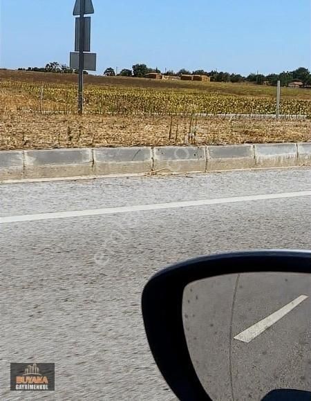 Kırklareli Merkez Ürünlü Köyü Satılık Tarla Kırklareli Merkez Ürünlü Köyün'de 620 M2 Otoban Yanı