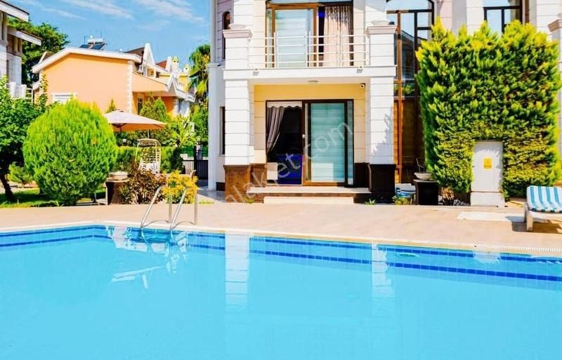 Serik Belek Satılık Villa ANTALYA BELEK TRİPLEX VİLLA 4+1 380M2