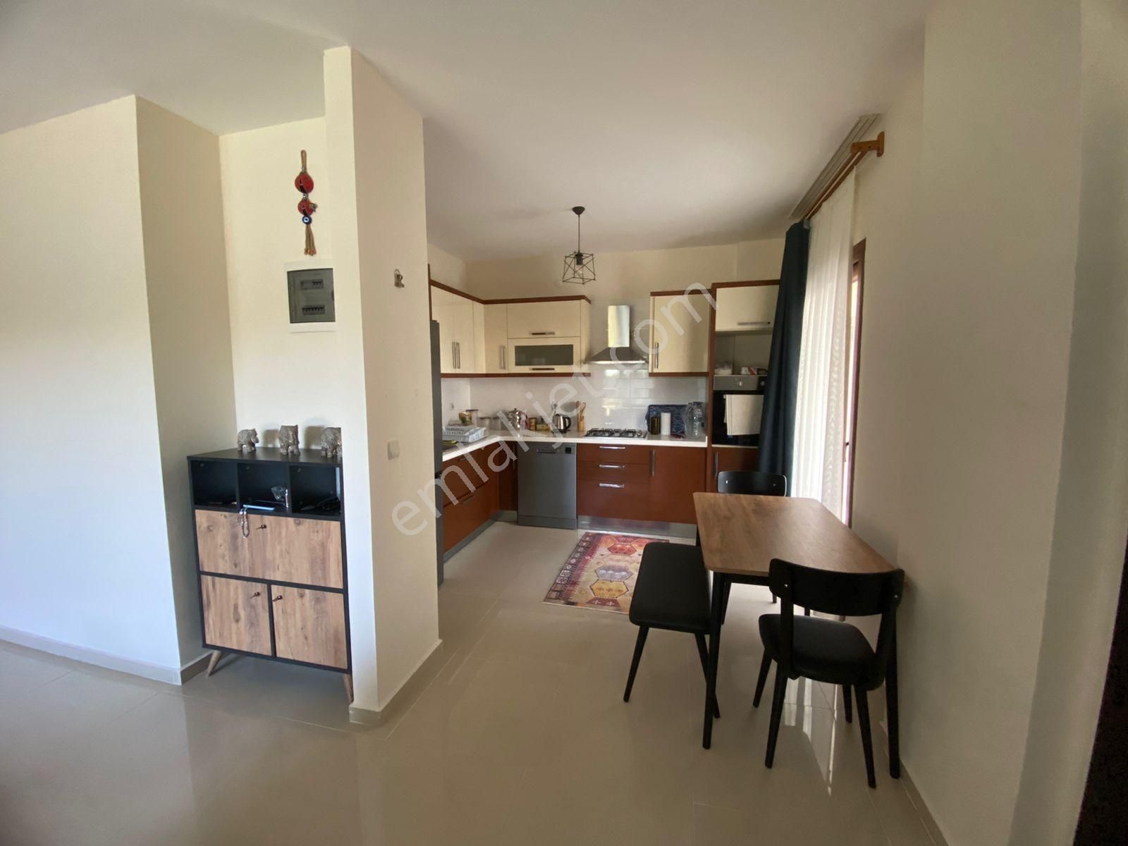 Kadıkalesinde Denize Sıfır 3+1 Bahçe Katı Daire - Görsel 8