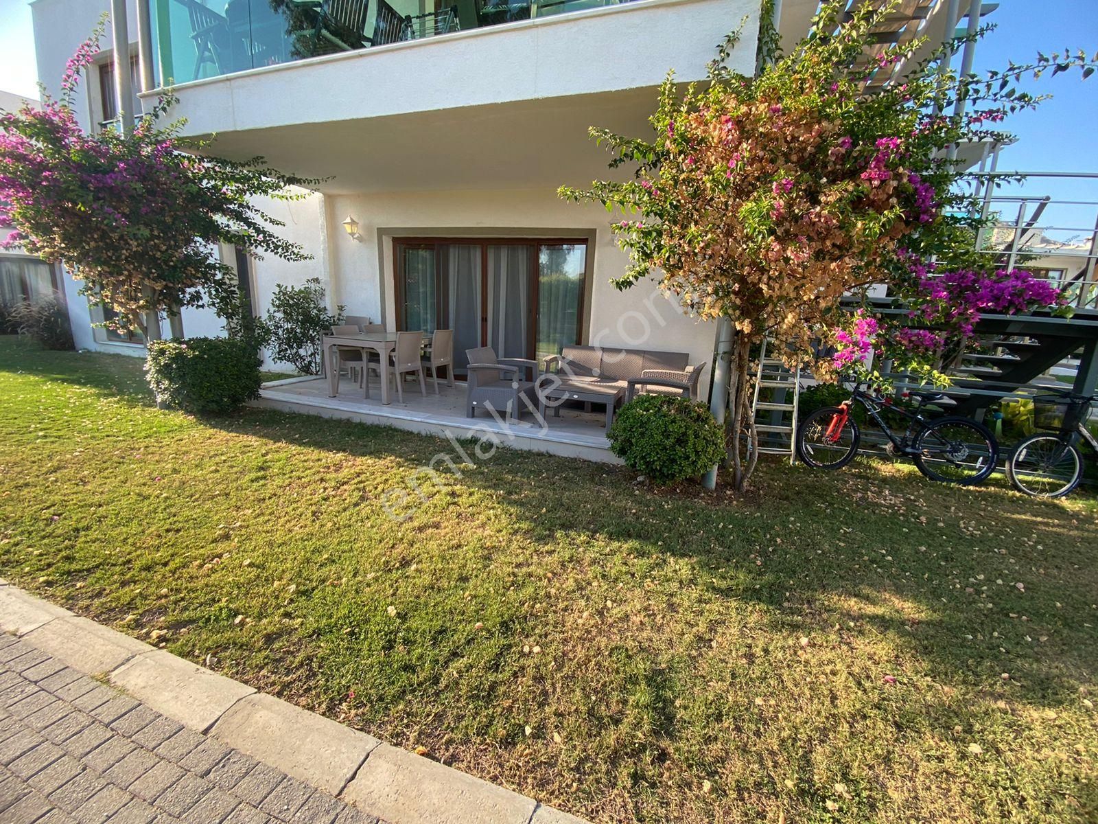 Kadıkalesinde Denize Sıfır 3+1 Bahçe Katı Daire - Görsel 3