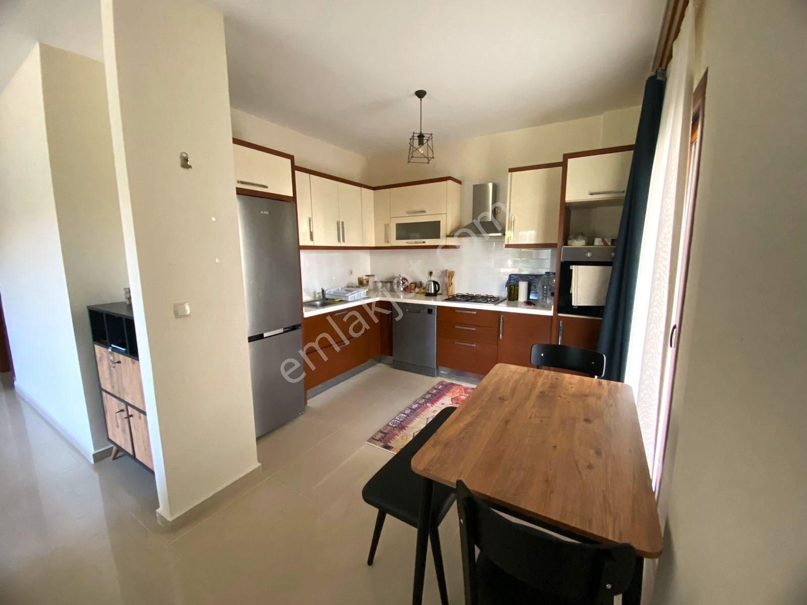 Kadıkalesinde Denize Sıfır 3+1 Bahçe Katı Daire - Görsel 9