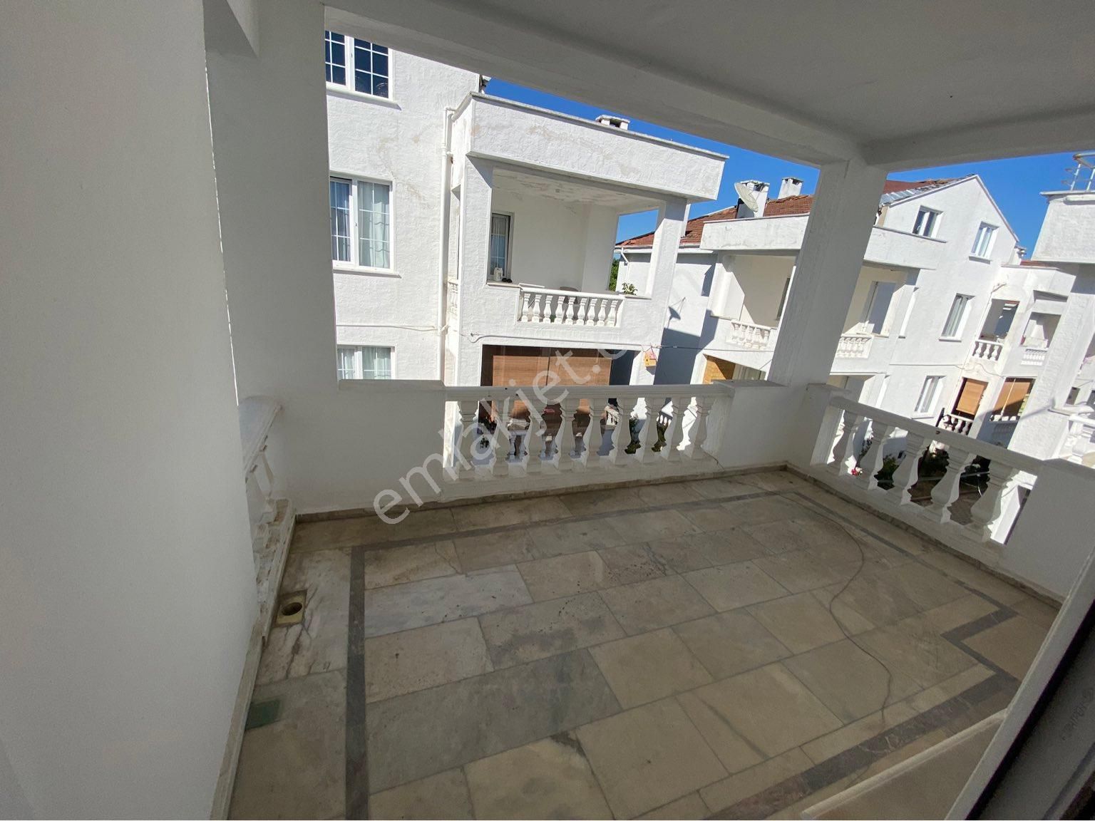 Yılmaz Emlaktan 5+1 Villa - Görsel 25