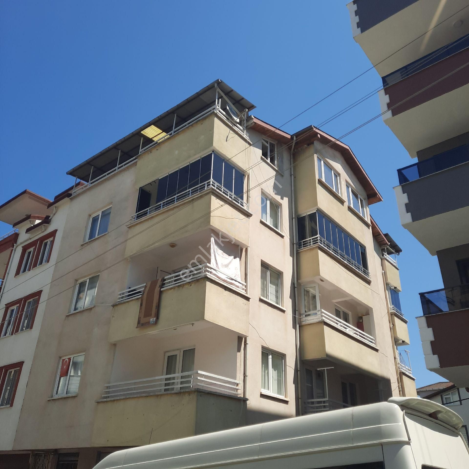 Altınordu Şirinevler Kiralık Daire 120m2 AĞAÇ ÇATI KATI KİRALIKTIR 