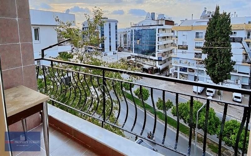 Muratpaşa Yenigün Satılık Daire KÖROĞLU BLV ÜZERİNDE 4+1 SATILIK DUBEKS DAİRE