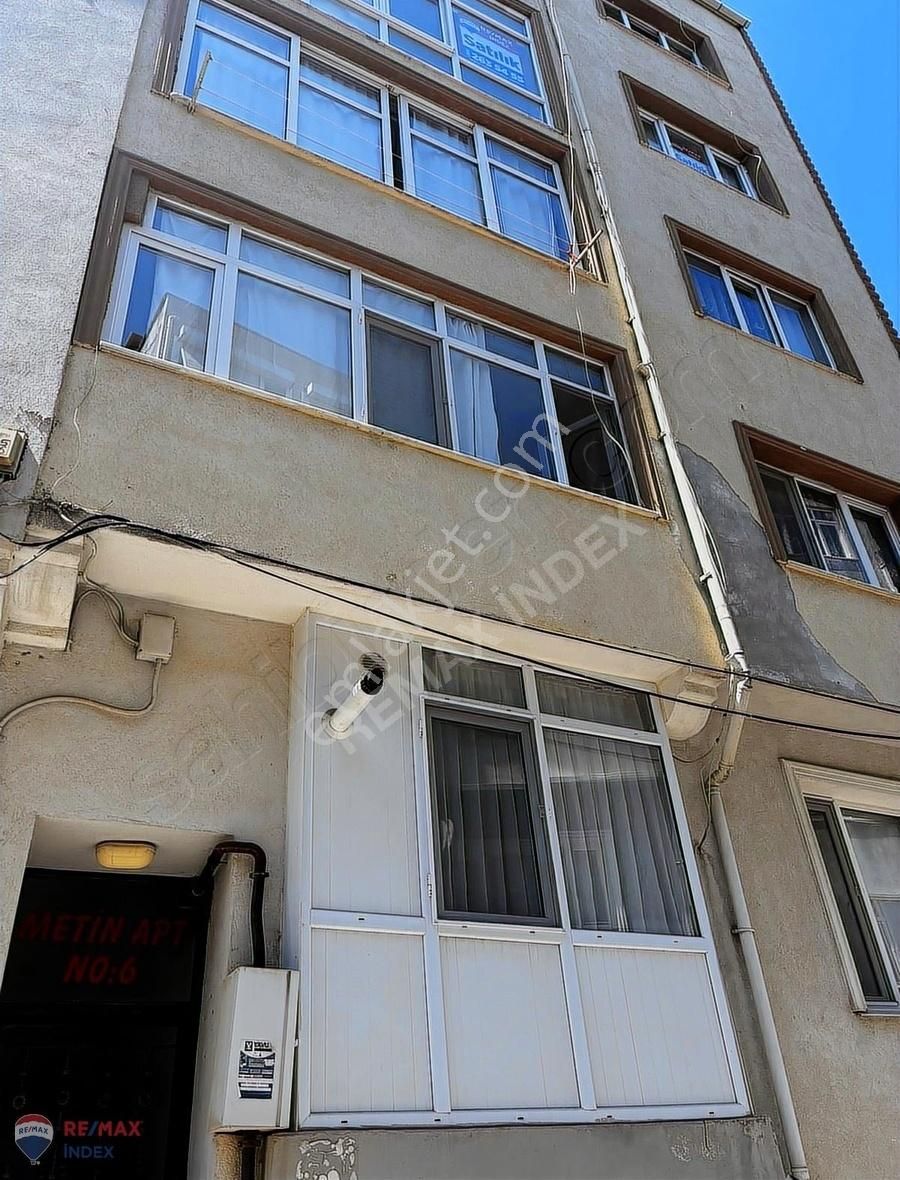 Lapseki Cumhuriyet Satılık Daire LAPSEKİ' DE HAMAM SOKAĞINDA 2+1 SATILIK DAİRE