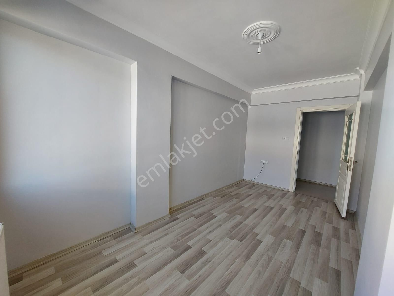 Hürriyet Mah. İzmir-istanbul Karayolu Üzerinde 3+1 Satılık Daire - Görsel 15