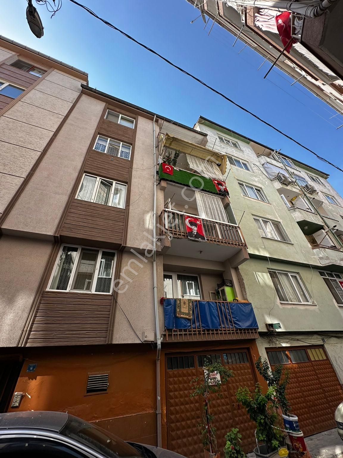 Gemlik Hamidiye Satılık Daire GEMLİKTE CADDE ÜZERİ MASRAFSIZ SATILIK DAİRE