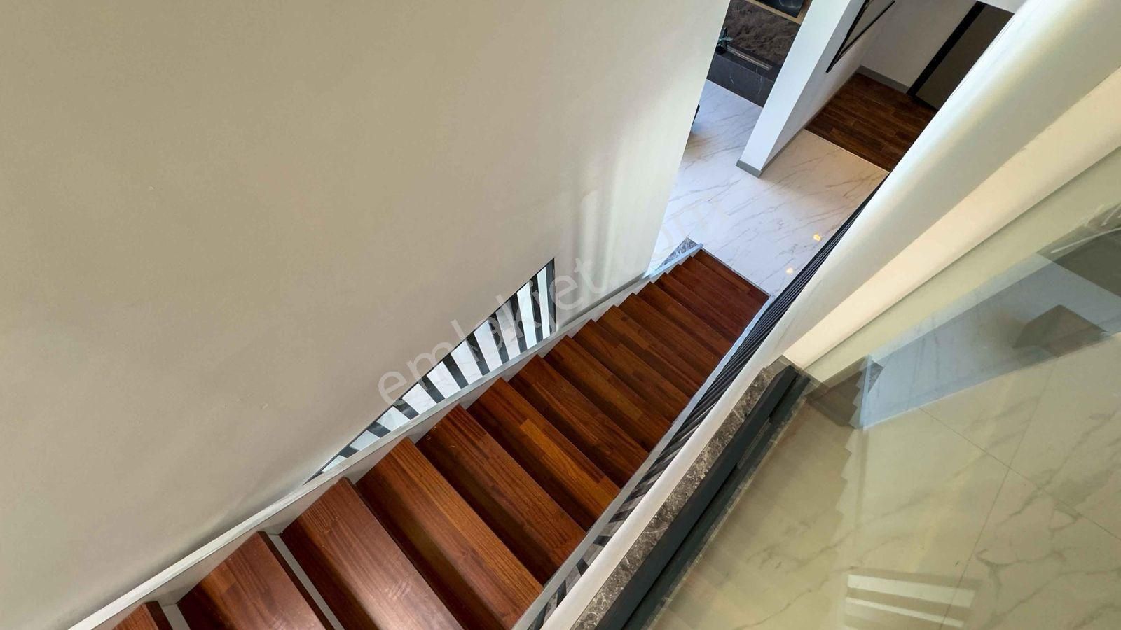 Ultra Lüks Kalitede Özel Havuzlu 4+1 Satılık Villa - Görsel 11