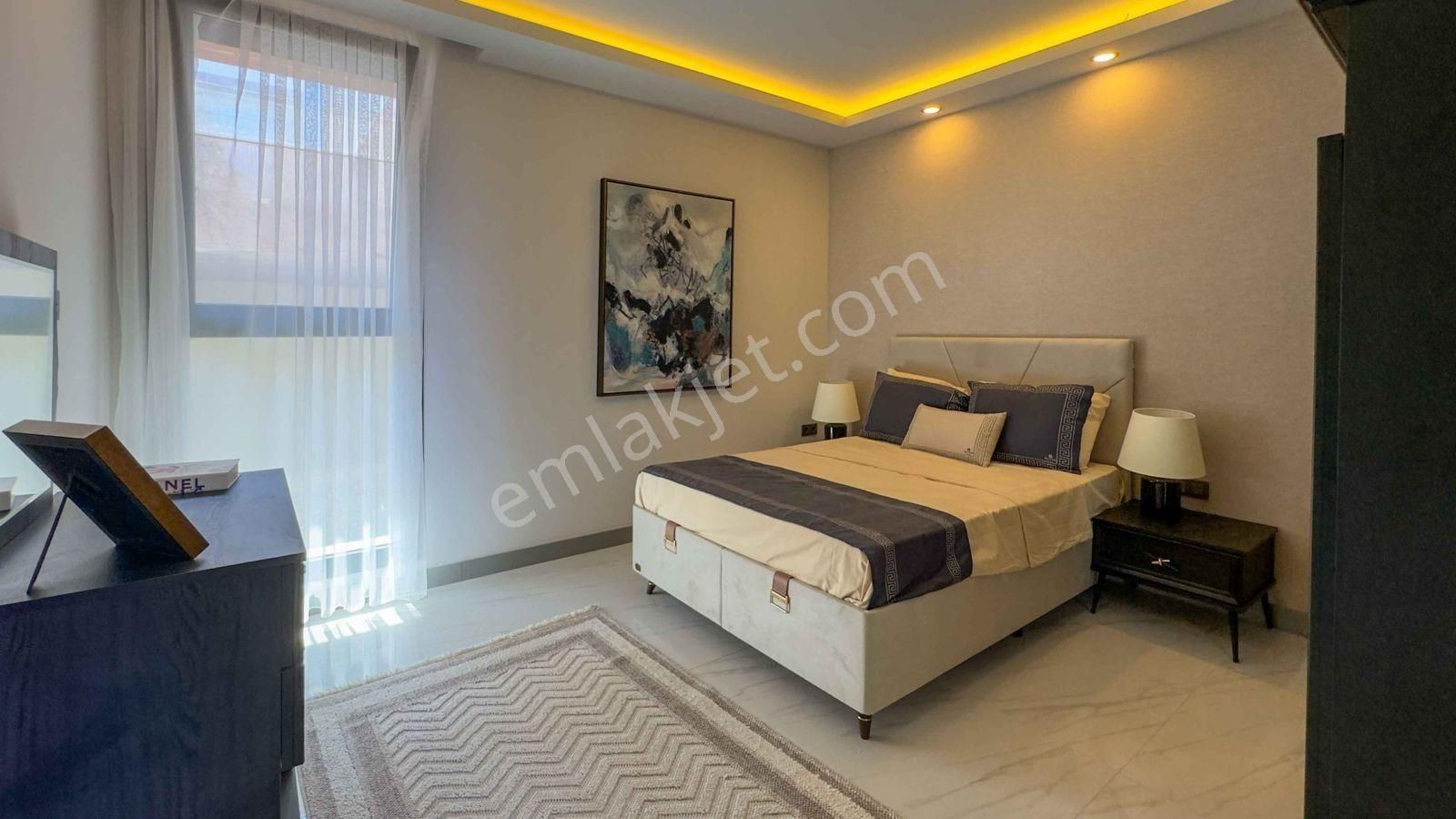 Ultra Lüks Kalitede Özel Havuzlu 4+1 Satılık Villa - Görsel 13