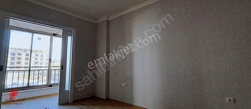 Meram Yenişehir Satılık Daire Yenişehir mh. Ihlamur vadi Konaklarında 4+1 arakat Satılık Daire