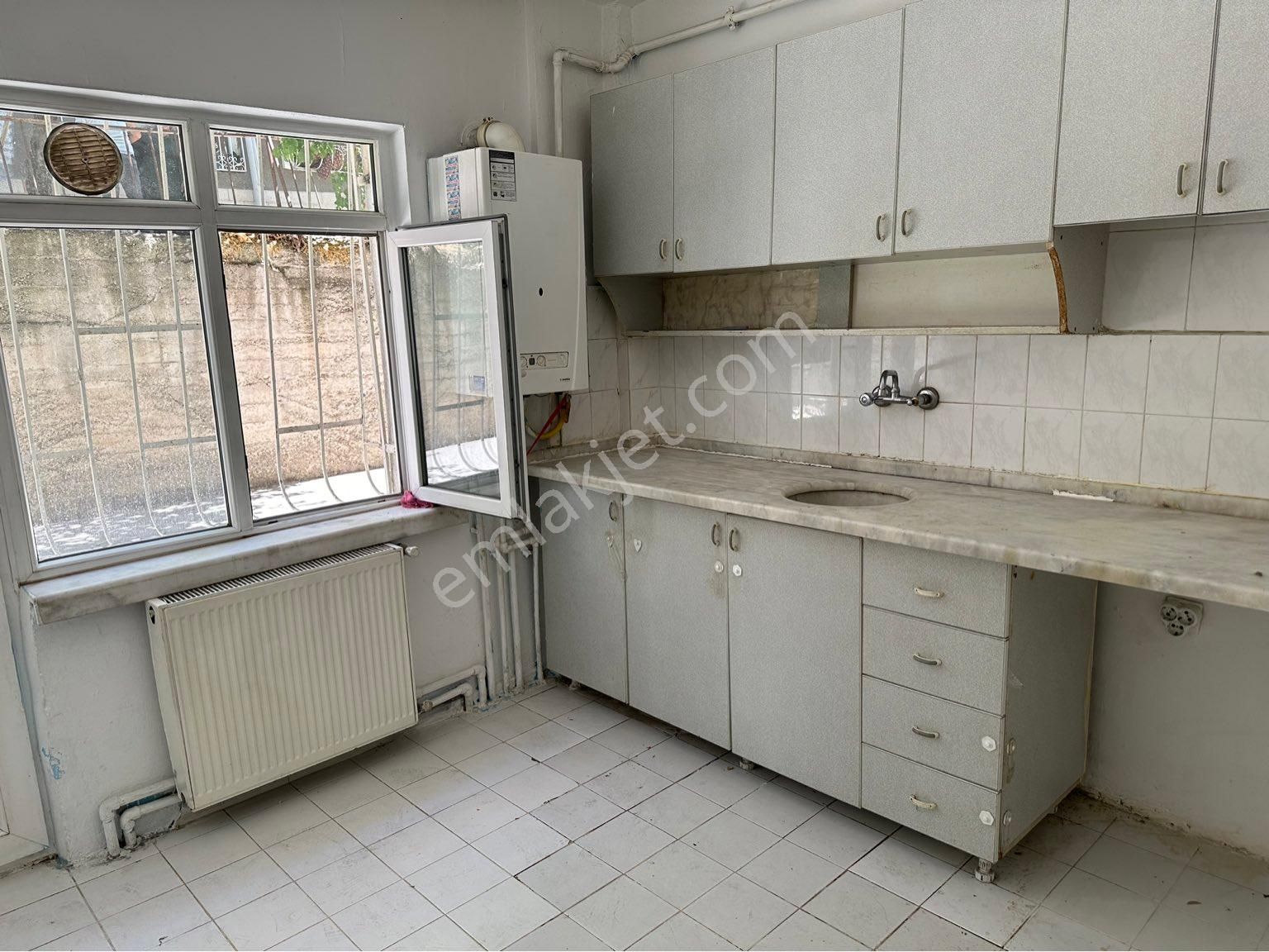 Pursaklar Merkez Satılık Daire MERKEZİ KONUMDA KOT 1 DE SATILIK KELEPİR 2+1 DAİRE