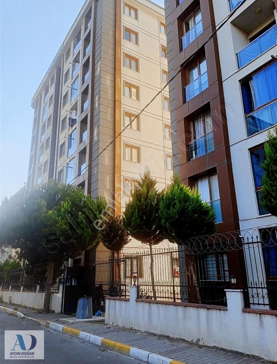 Pendik Dumlupınar Satılık Daire GÖZDAĞI MERKEZDE SİTE İÇİ YÜKSEK GİRİŞ 3+1 İSKANLI DAİRE