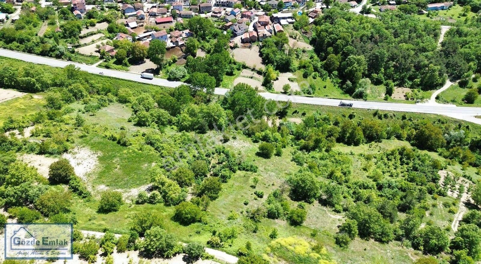 Taraklı Hacıyakup Satılık Tarla Gözde Emlak'dan Sakarya Taraklı Hacıyakup 392 M2 Resmı Yolu Var