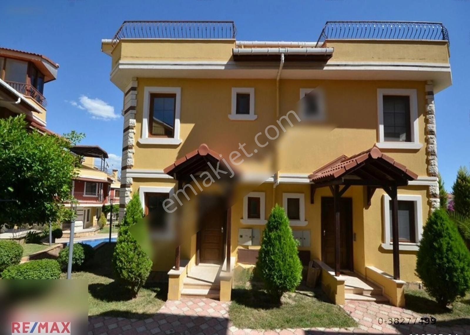 Manavgat Ilıca Satılık Villa Manavgat Ilıca Mahallesinde Site İçesinde Satılık tripleks Villa