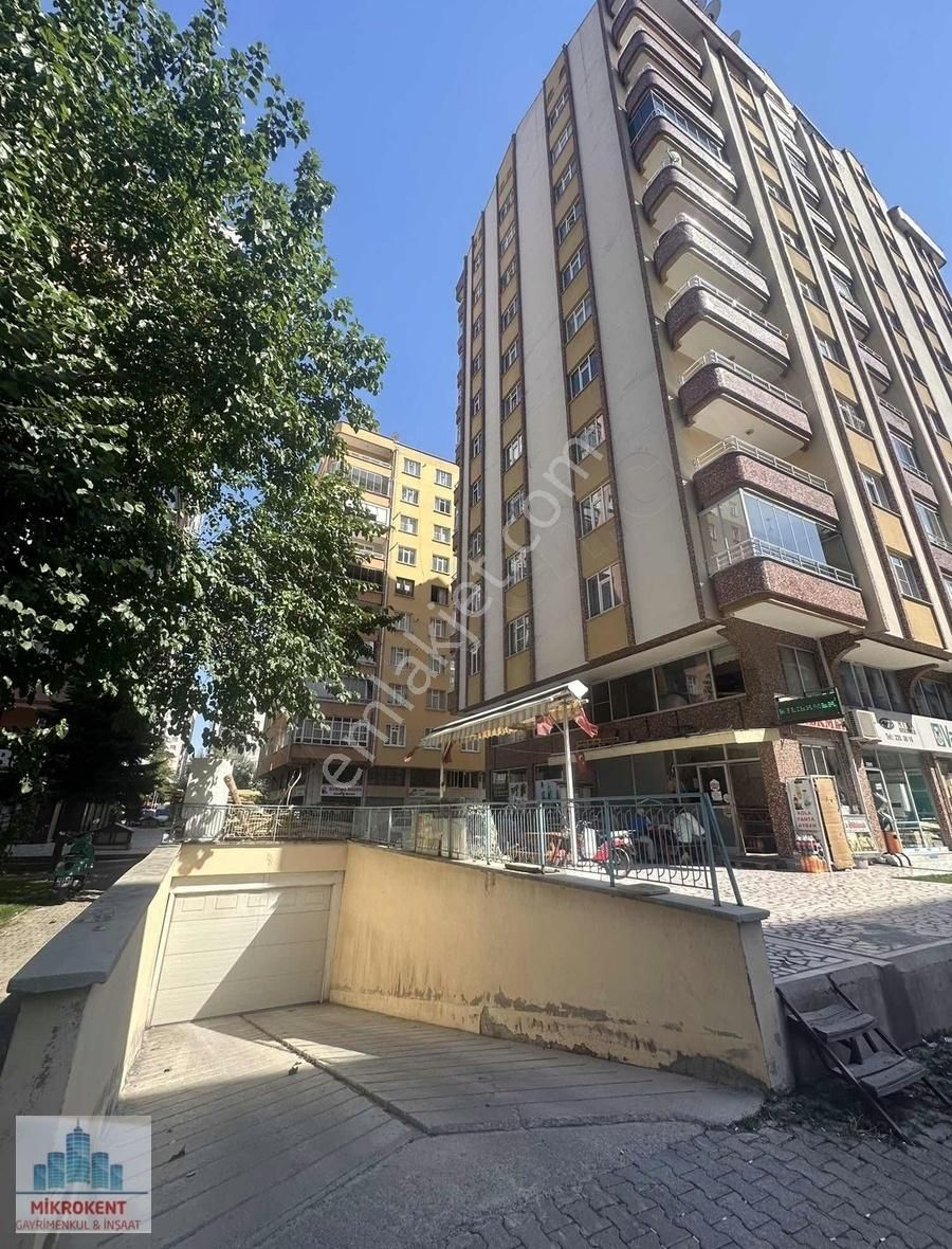 Selçuklu Nişantaş Satılık Daire NİŞANTAŞI MH 3+1 ARAKAT KAPALI OTOPARKLI SÜPER DAİRE