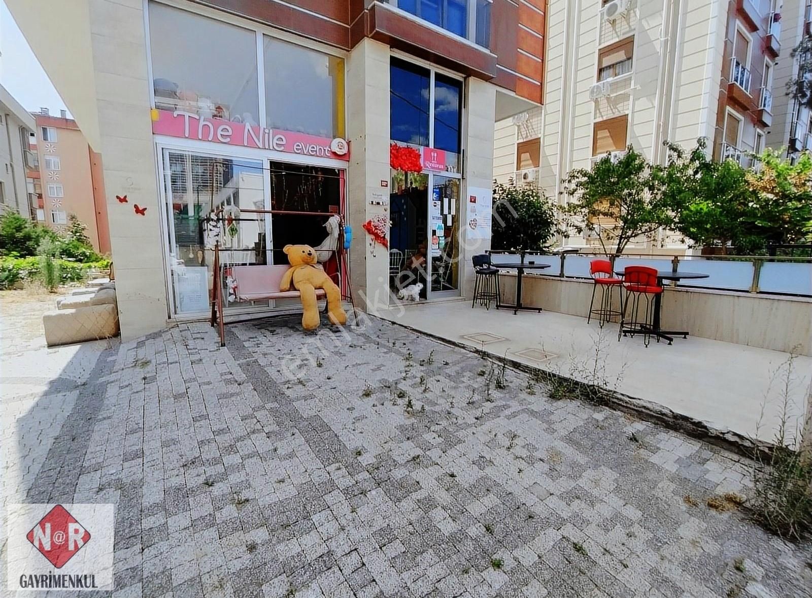 Maltepe Cevizli Devren Kafe & Bar Tansel Caddesinde Onkoloji Hast. Yakın Ön Kullanımlı Devren Cafe