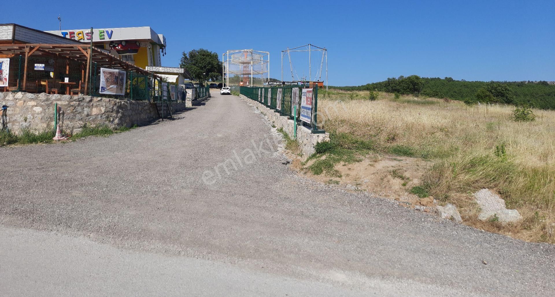 Safranbolu Gayza Köyü Satılık Tarla  SAFRANBOLU GAYZA'DA CAM TERASIN YAKININDA SATILIK TARLA