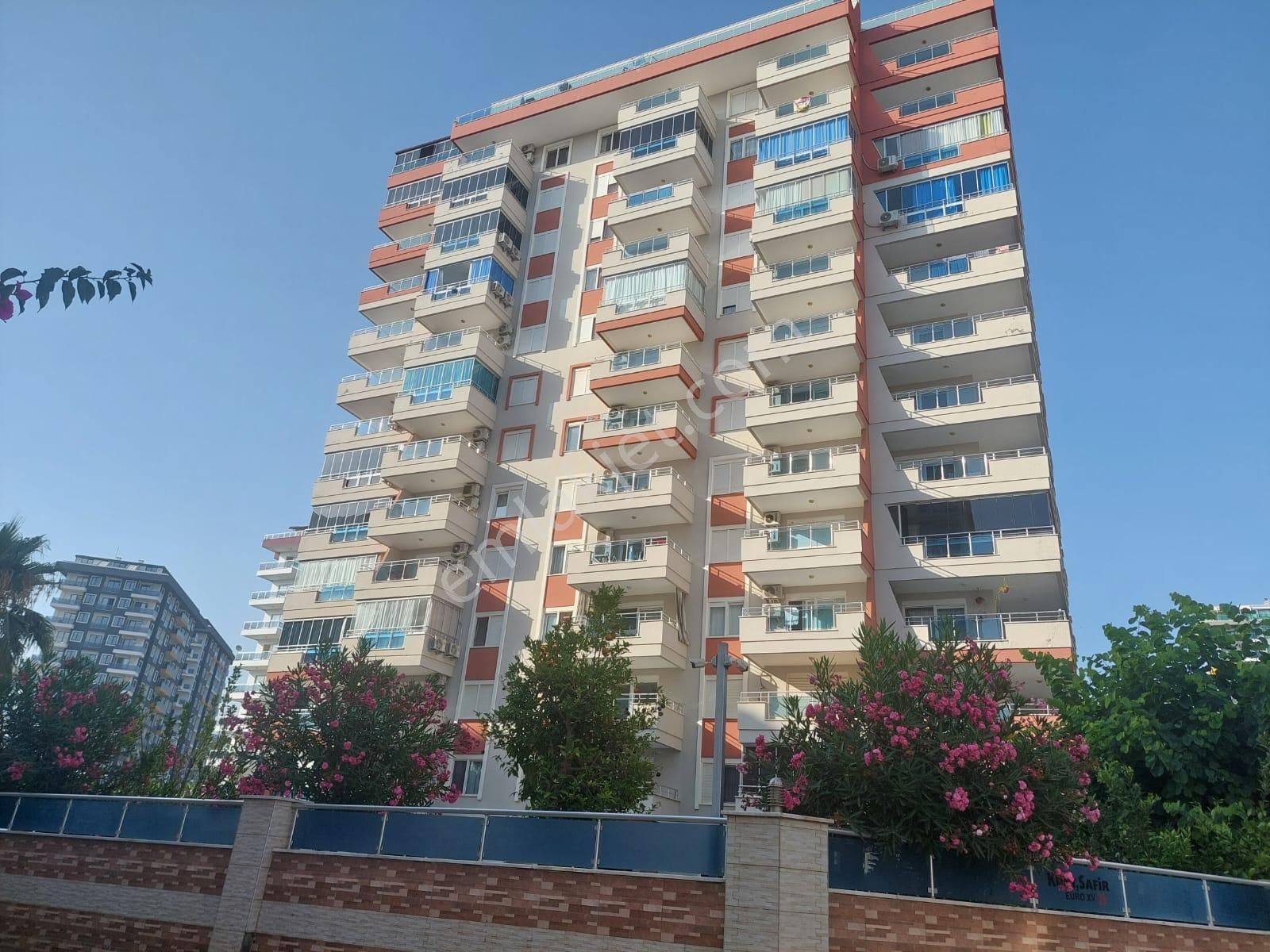 Alanya Mahmutlar Satılık Daire  KURT SAFİR 15 RESİDENCE 'DA SATILIK FIRSAT 2+1 DAİRE