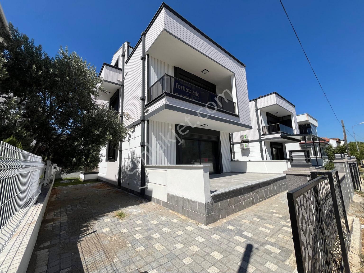 Edremit Çamlıbel Satılık Villa GÜRE İSKELESİNDE BAĞIMSIZ MÜTAKİL 5+1 LÜX VİLLA