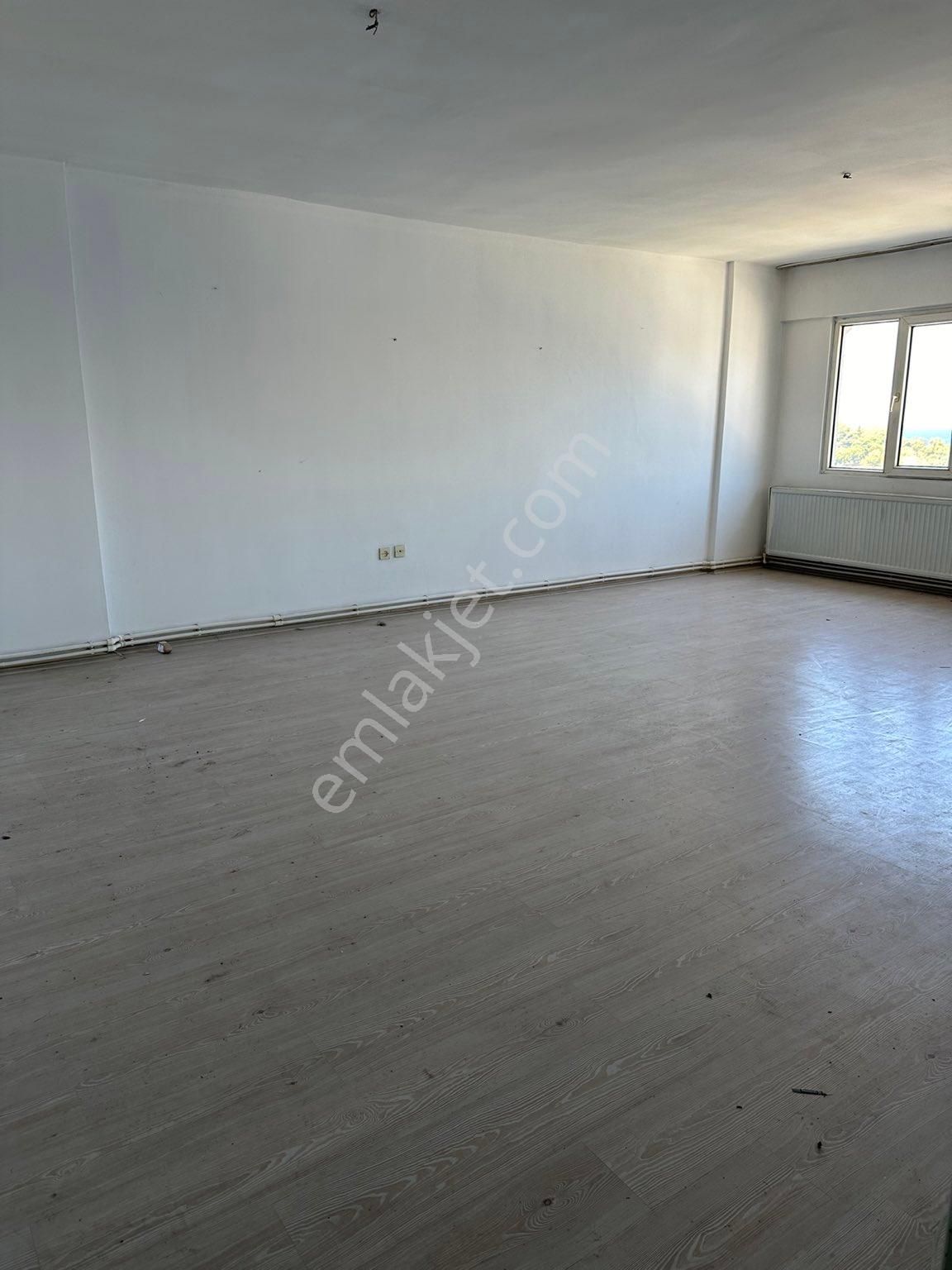 Manastır Emlak'tan Ful Deniz Manzaralı Satılık 3+1 Daire 2.750.000 Tl - Görsel 5