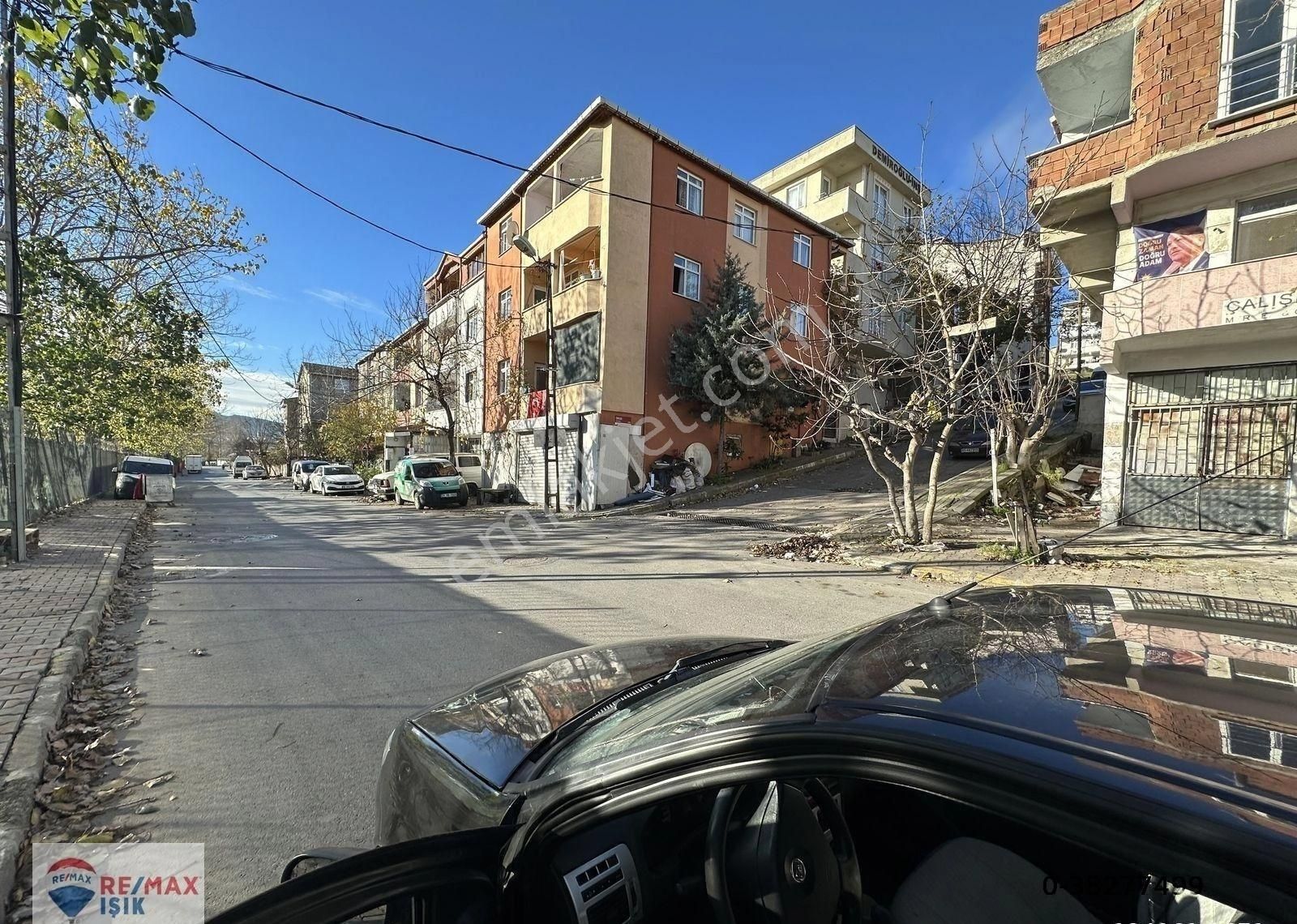 Sancaktepe Osmangazi Satılık Bina SANCAKTEPE OSMANGAZİ MAH.4 KATLI BAKIMLI AİLE BİNASI