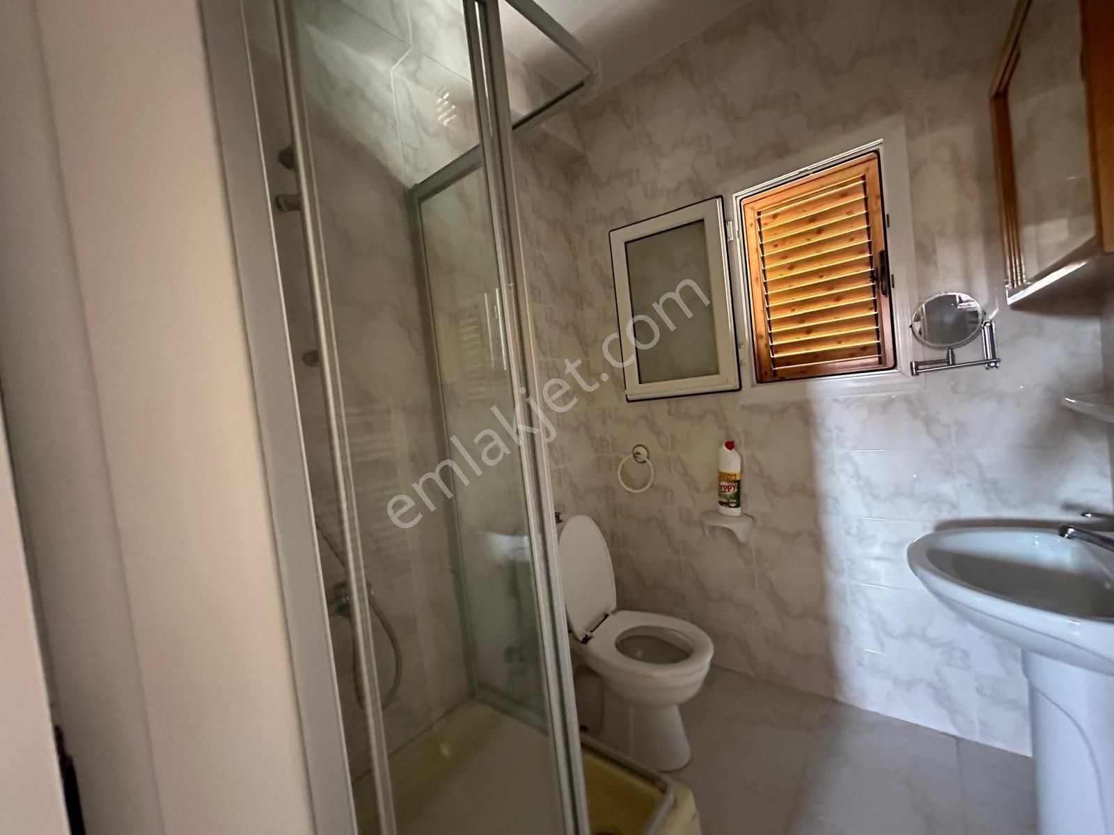 Girne Karaoğlanoğlu'nda denize Sıfır 3+1 Satılık Villa !! - Görsel 18