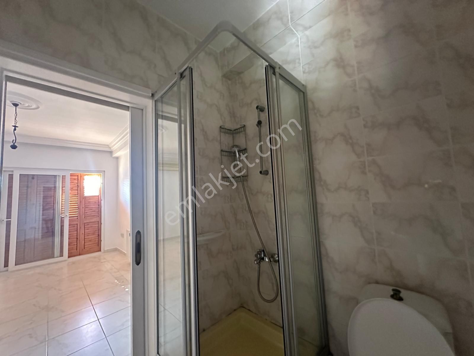 Girne Karaoğlanoğlu'nda denize Sıfır 3+1 Satılık Villa !! - Görsel 19
