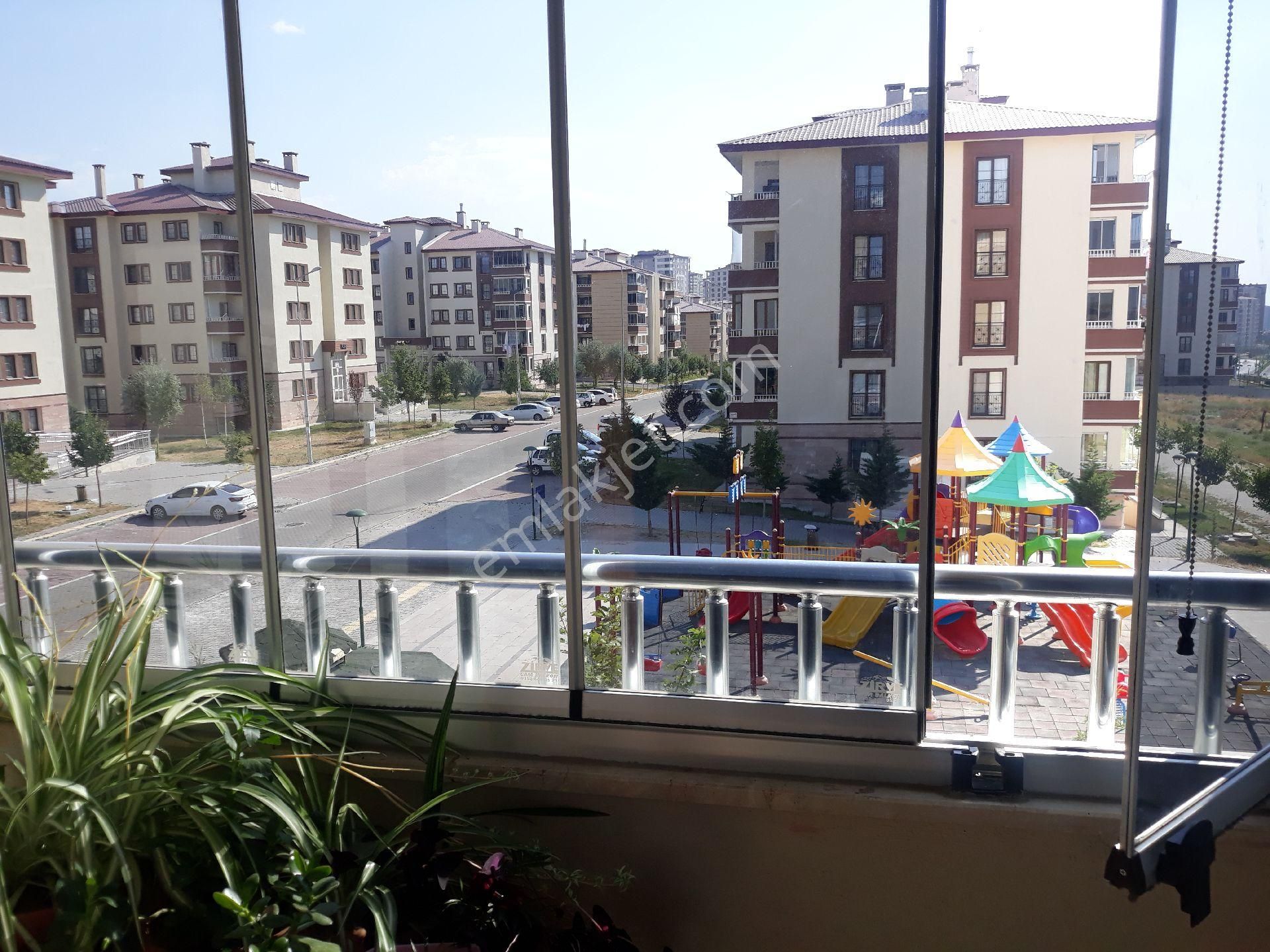 Melikgazi Yeşilyurt Satılık Daire sahibinden site içerisinde 