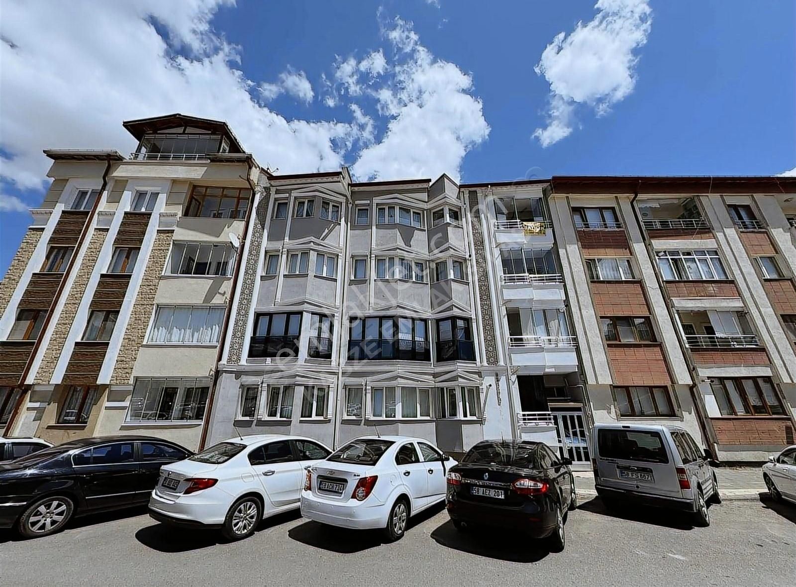 Sivas Merkez Örtülüpınar Satılık Daire KABZE EMLAKTAN SİVAS BÜYÜK OTEL ARKASI FULL YAPILI SATILIK DAİRE