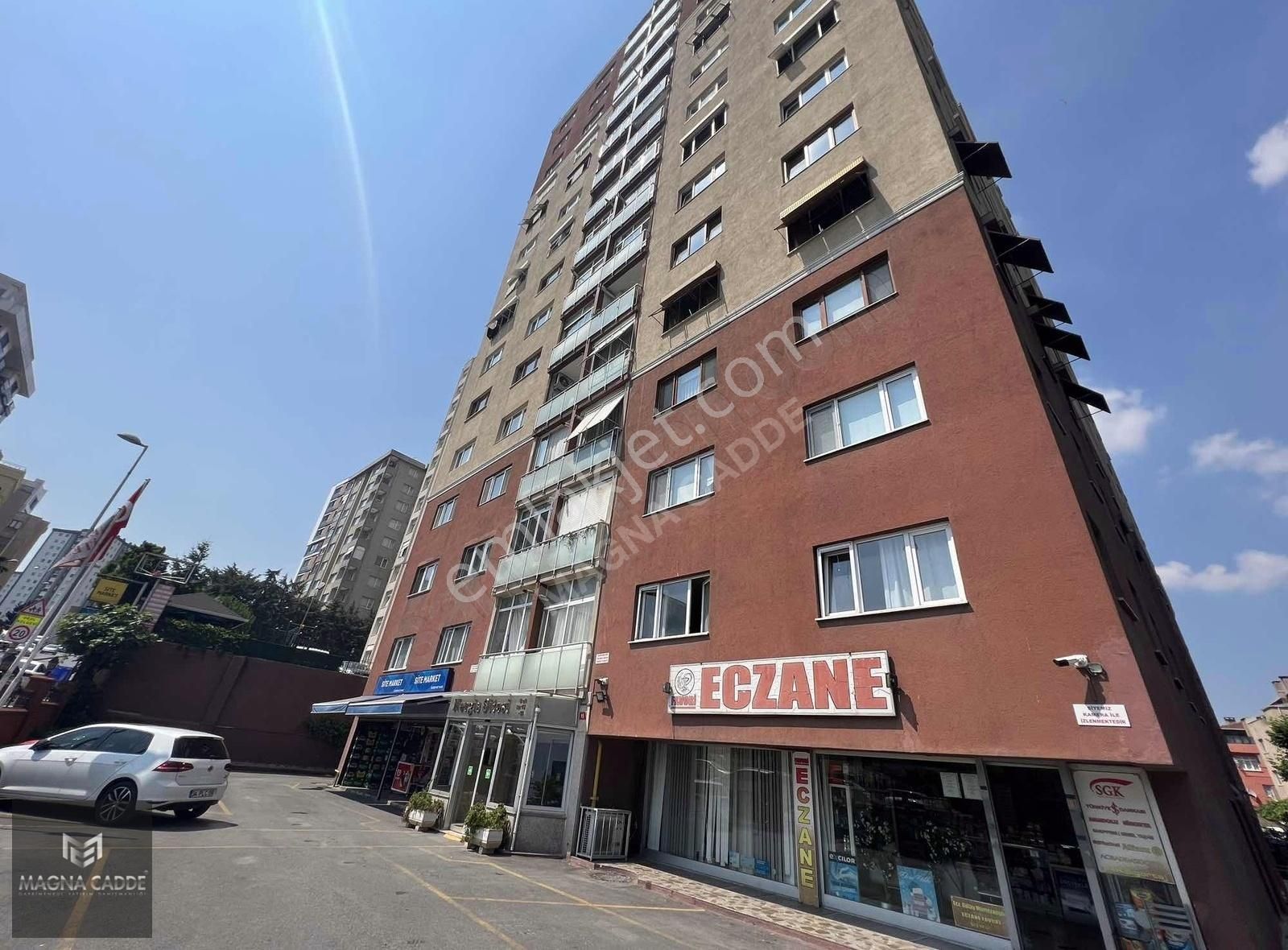 Ataşehir İçerenköy Satılık Daire BOSTANCI NERGİS SİTESİNDE FERAH 3+1 SATILIK DAİRE