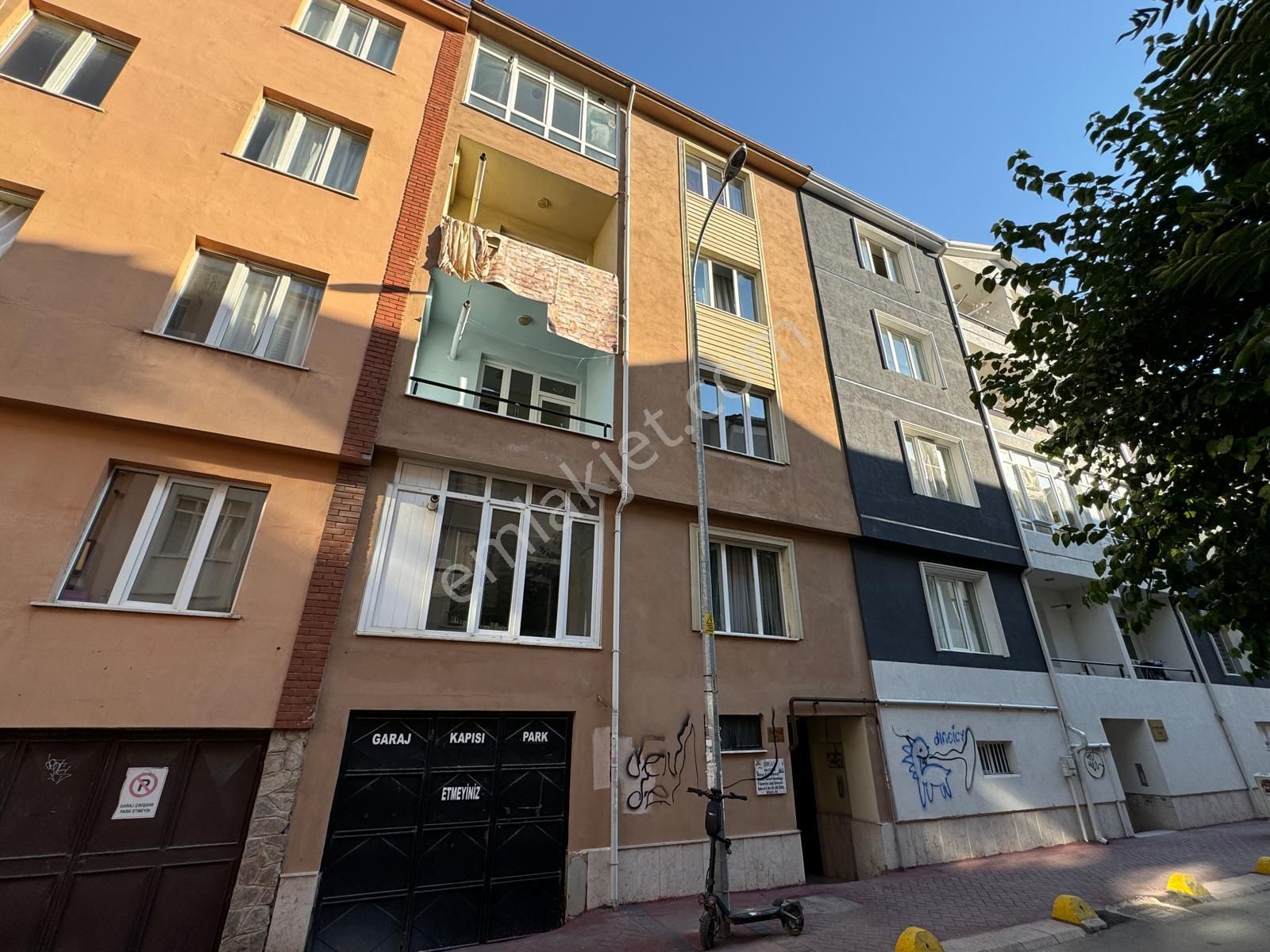 Tepebaşı Yenibağlar Satılık Daire  ANKA GAYRİMENKUL'DEN YENİBAĞLAR'DA ESPARK YAKINI SATILIK 2+1 DAİRE