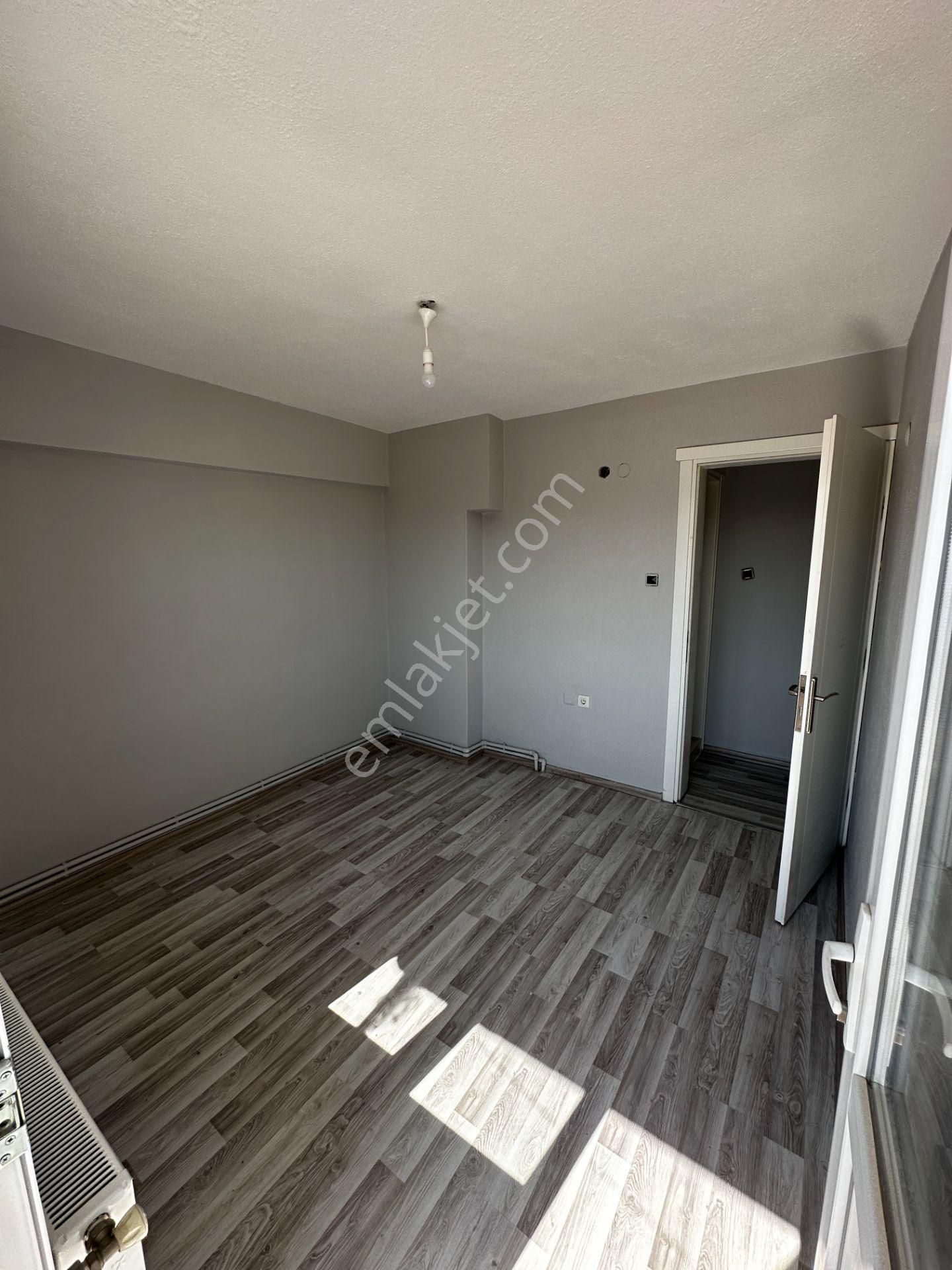 Çalışkan__dan Aydın Mah Merkezi Konum Doğalgazlı 3+1 Kiralık Daire - Görsel 4