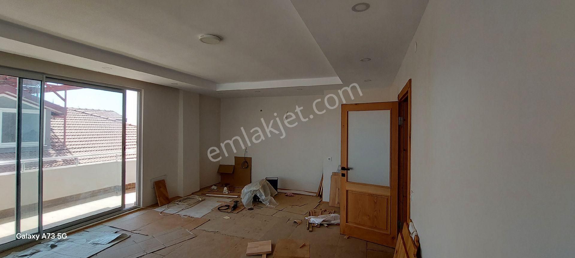 Alanya Dinek Kiralık Daire ALANYA  DİNEK MEVKIINDE  KIRALIK DENÌZ MANZARALI 3+1 YENI  DAIRE 