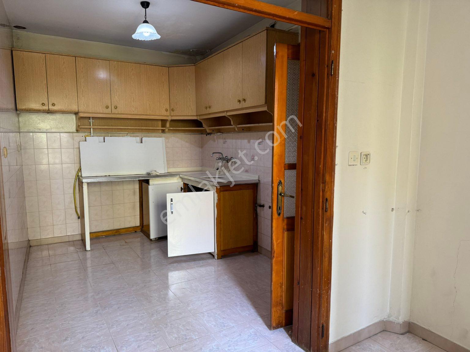 G.antep Konak Mahismet İnönü Ortaokul Civarında Kiralık 2+1 Daire - Görsel 2