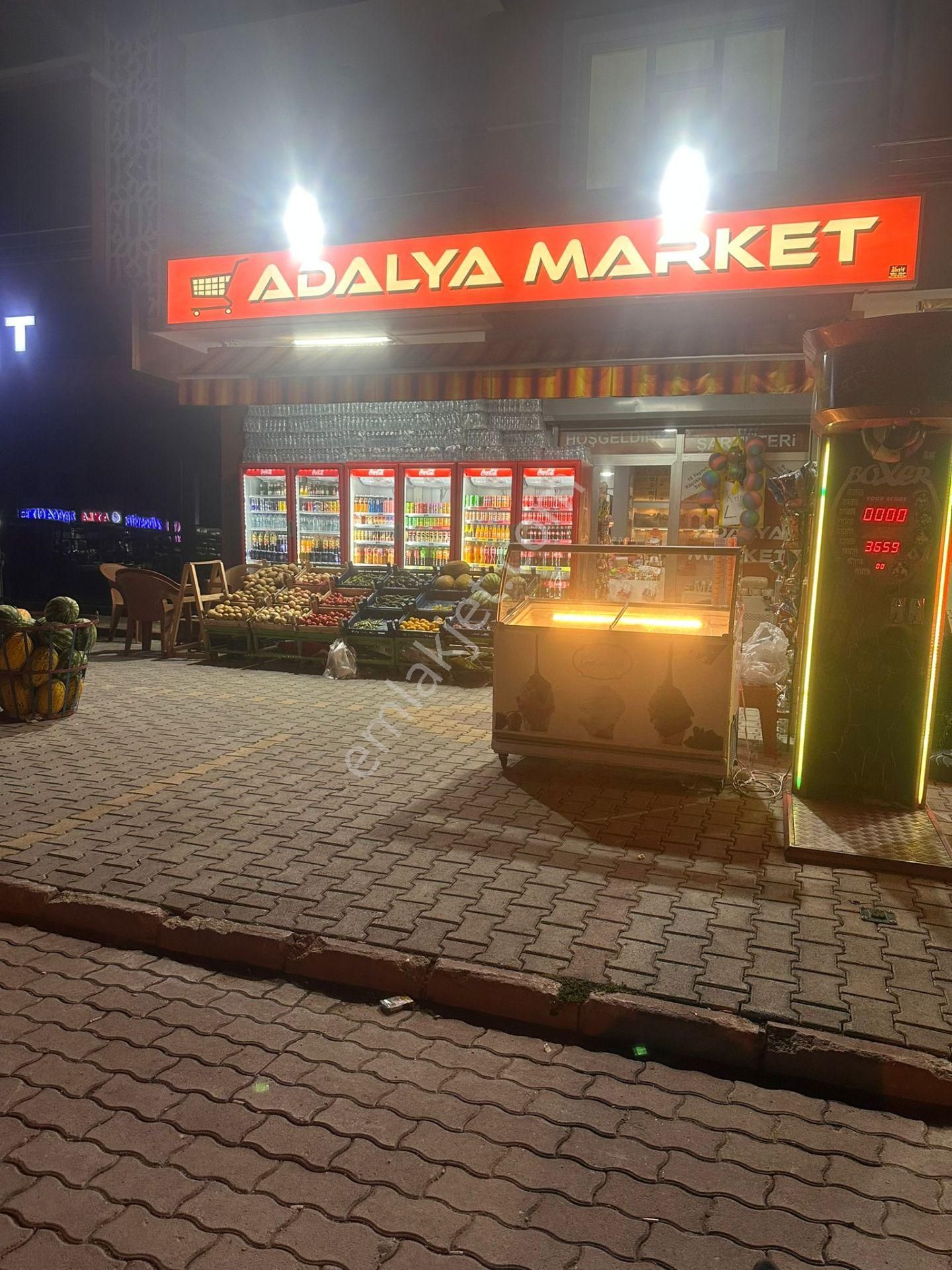 Selçuklu Buhara Devren Dükkan & Mağaza Devren Satlık Yüksek Cirolu Market