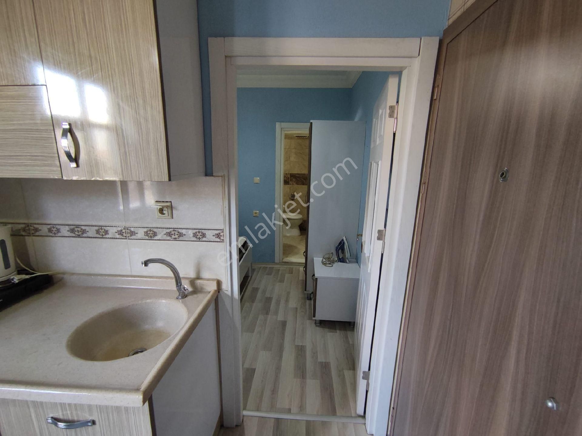 Seyhan Yeşilyurt Kiralık Daire Yeşilyurt Mahallesinde Eşyalı 1+1 Kiralık