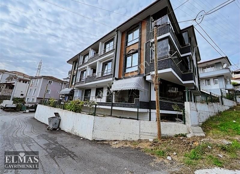 Serdivan Otuziki Evler Satılık Daire SERDİVAN 32 EVLER'DE 2+1 SATILIK DAİRE!!