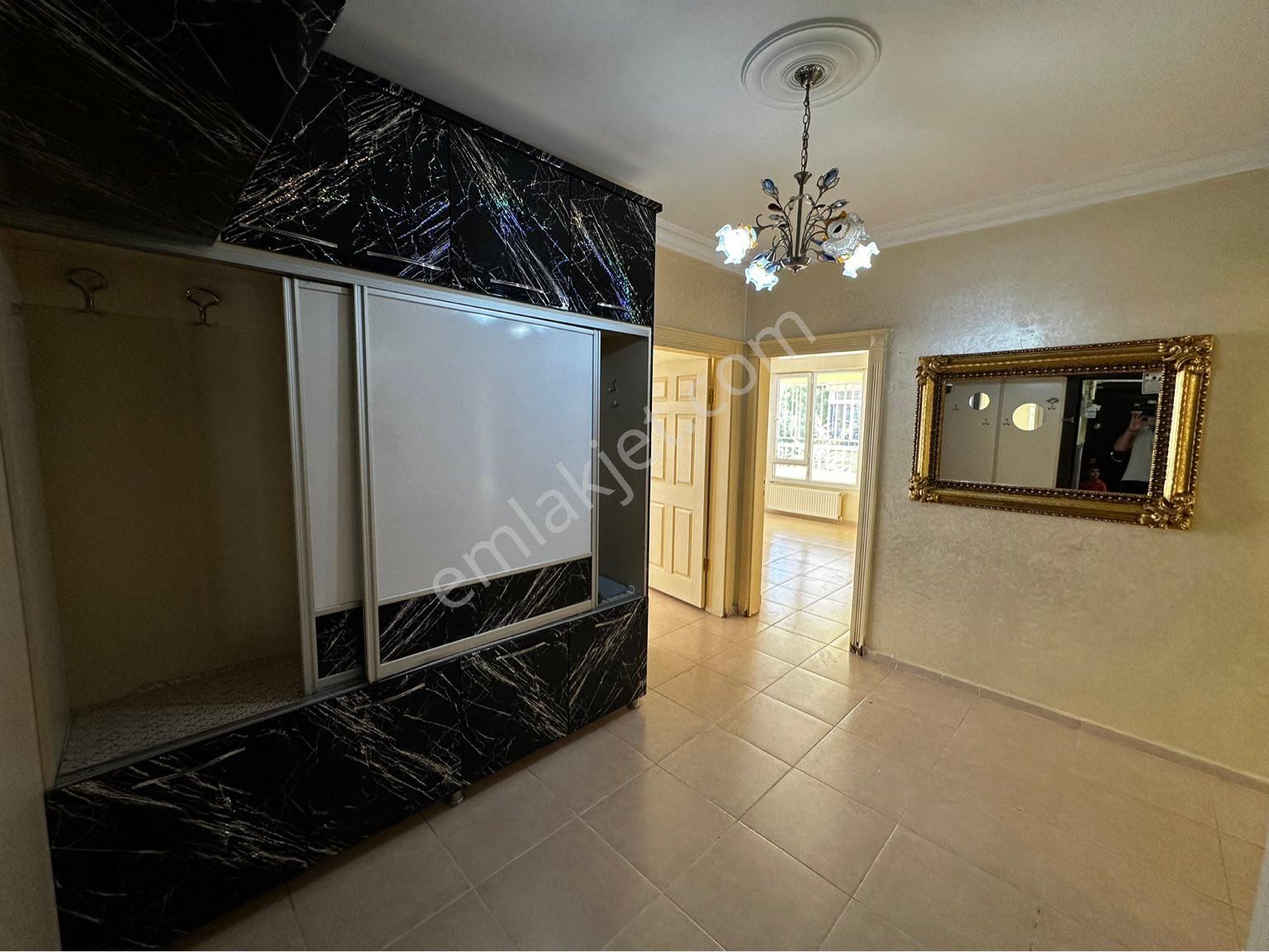 Kırmızı Gayrimenkulden Haliliye Ertuğrul Gazi Mahallesinde Kiralık 3+1 Temiz Geniş Daire
