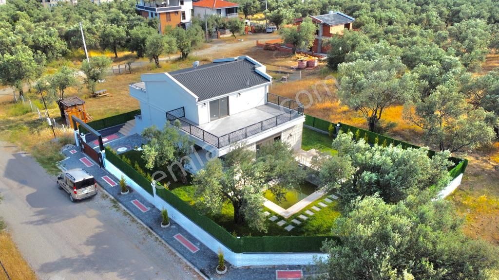 Edremit Güre Satılık Villa 🌷🌷🌷 Hayalinizdeki Ev Bu İlanda 420 M2 Arsa İçinde Havuzlu 4+1 Villa🌷🌷🌷