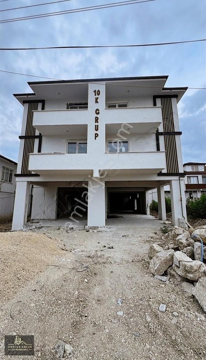 Akyazı Seyfeler Satılık Daire KONFOR EMLAKTAN ADA CAD SEYFELER MAH 2+0 SATILIK DAİRE