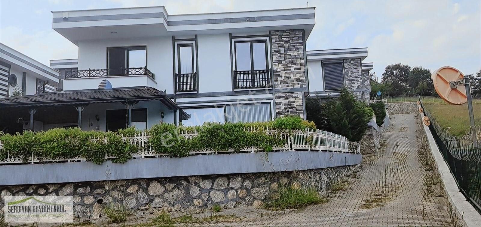 Adapazarı Korucuk Satılık Villa DOĞA İÇİNDE YENİ BİR TREND, HAVUZLU MÜSTAKİL VİLLA